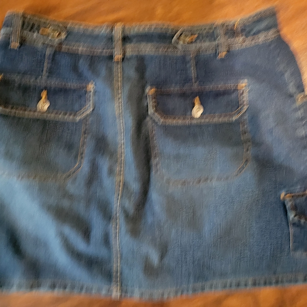 Gloria Vanderbilt Women's Denim Skort - Picture 4 of 4